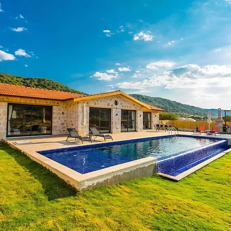 Villa Anetos